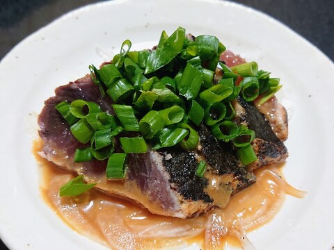 簡単おつまみ☆とんがりソースで食べる鰹のたたき